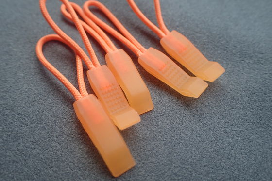 Eco-friendly Embossed Logo Rubber Zipper Puller For Dresses