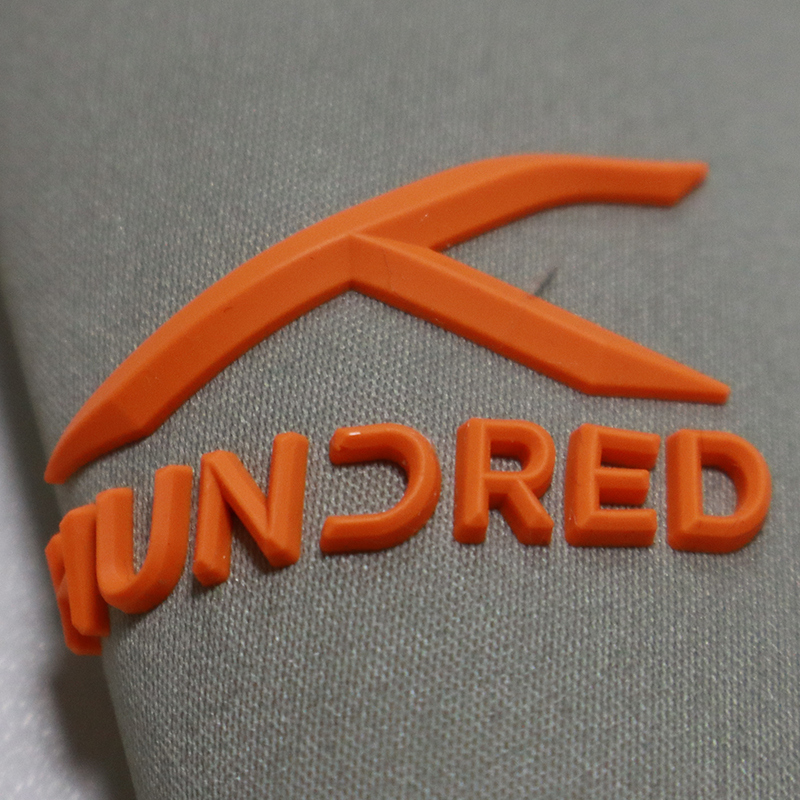 Customizable Soft LED Flashing 3D Silicone Badge and Garment Label for Clothing