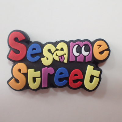 Wytłaczane logo PVC Miękkie silikonowe plastry 3D na zamówienie na kapcie
